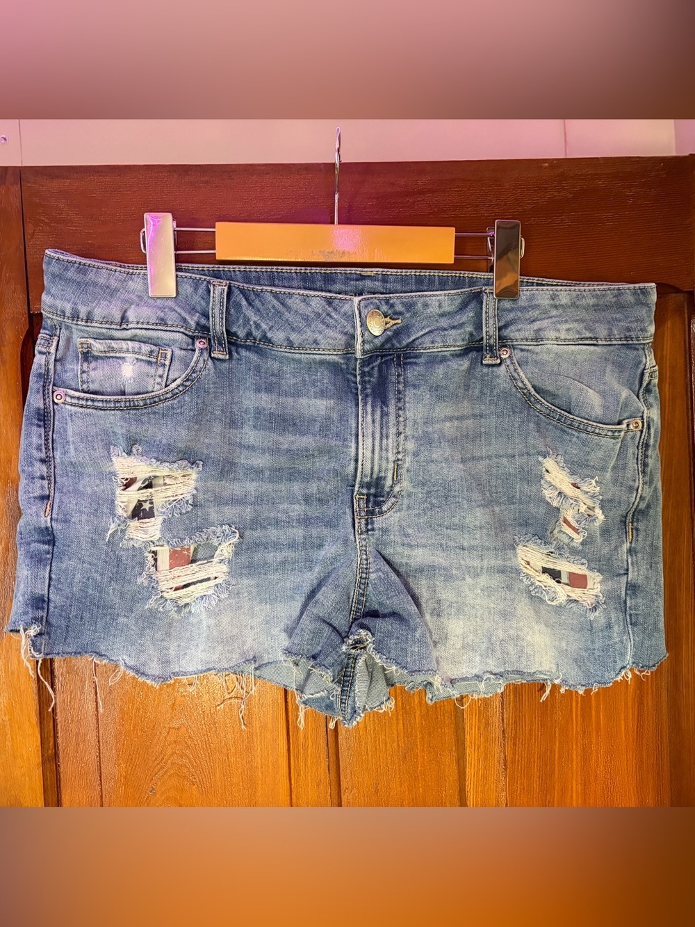 18 - Maurice’s “Ellie” Shorts